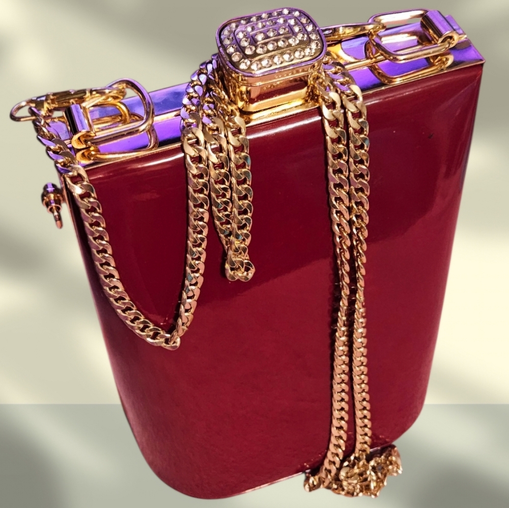 Suoer Cute & Unique Hardshell Wine Red w/Gold Chain Strap(removable) 7.5'x5.5"
